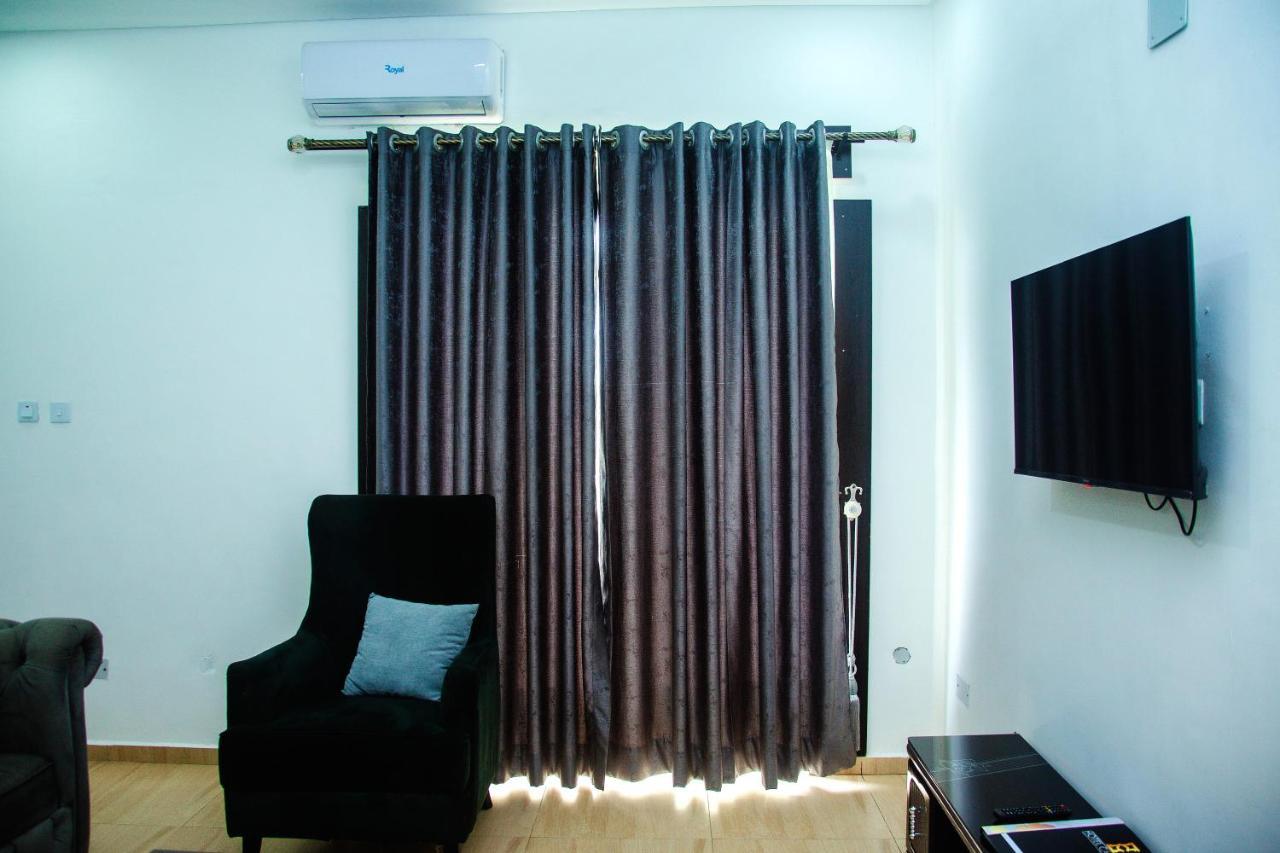 Hotel Capitol Ikeja Exterior foto
